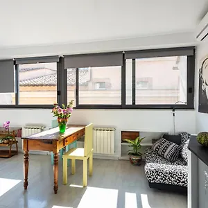 Appartement Banchi Nove, Penthouse Full Of Light And Silence, Rome